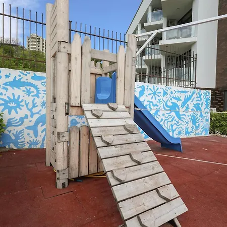 Seaview & Pool Apartment